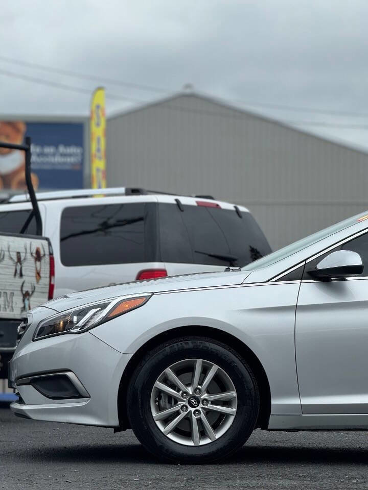 Used 2017 Hyundai Sonata SE image 17