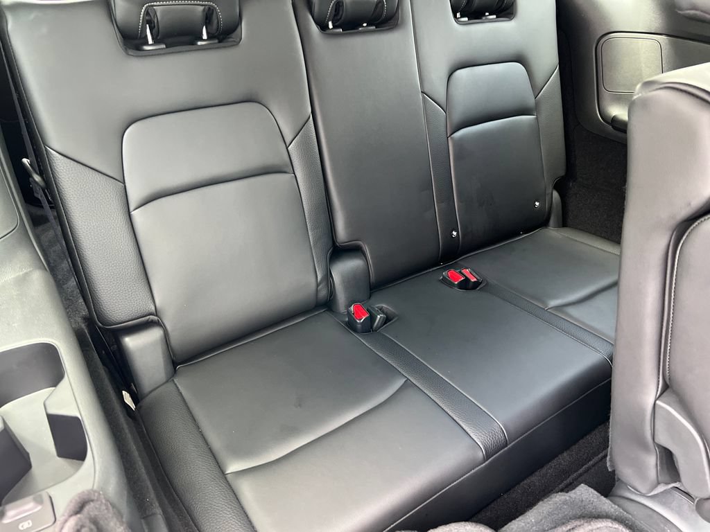 Used 2024 Nissan Pathfinder SL FWD image 15