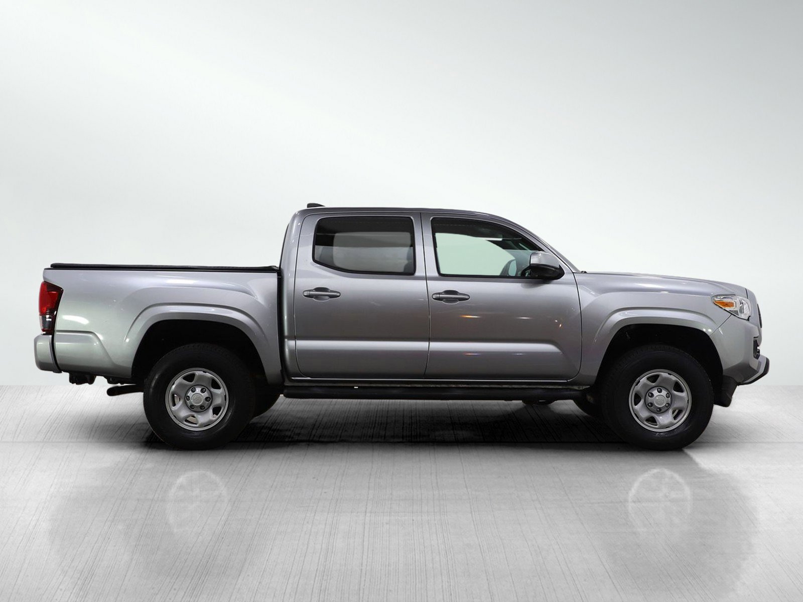 Used 2022 Toyota Tacoma SR image 7
