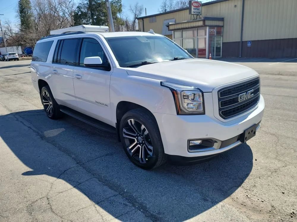 Used 2020 GMC Yukon XL SLT w/ Open Road Package image 3