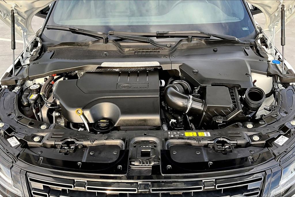 Certified 2025 Land Rover Range Rover Evoque S image 28
