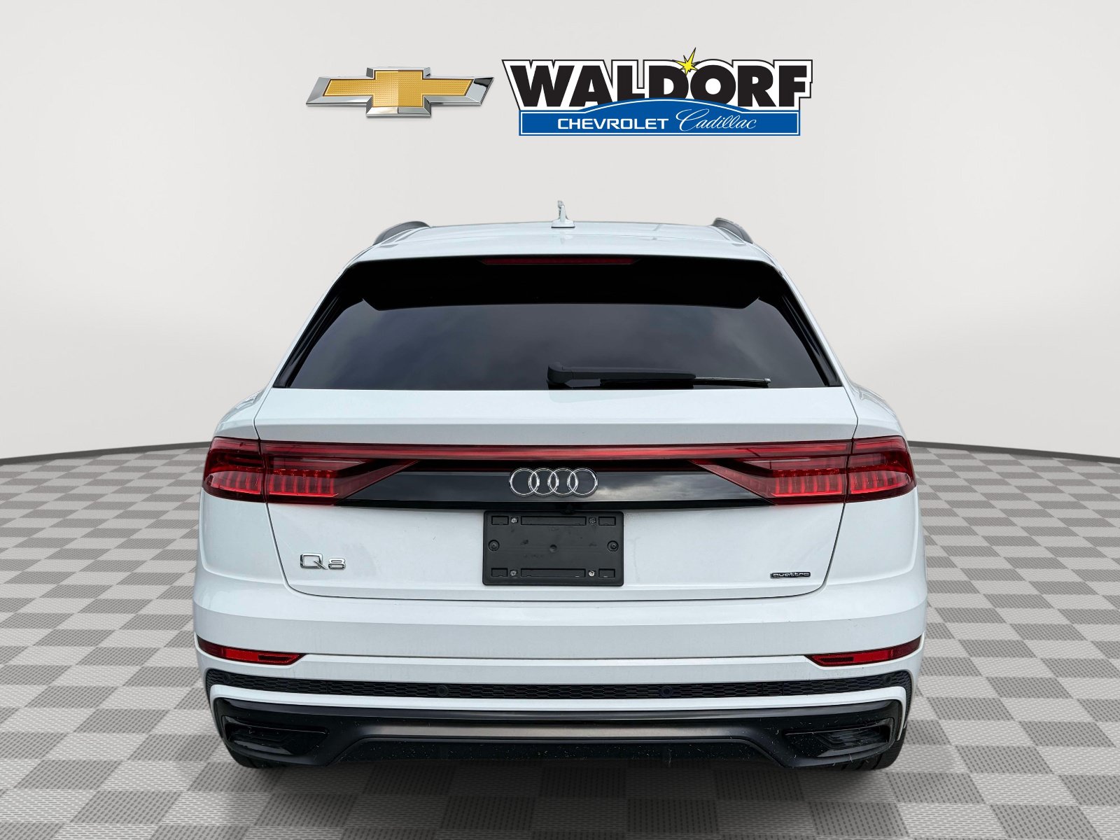 Used 2019 Audi Q8 Premium Plus w/ Premium Plus AWD/4WD image 3