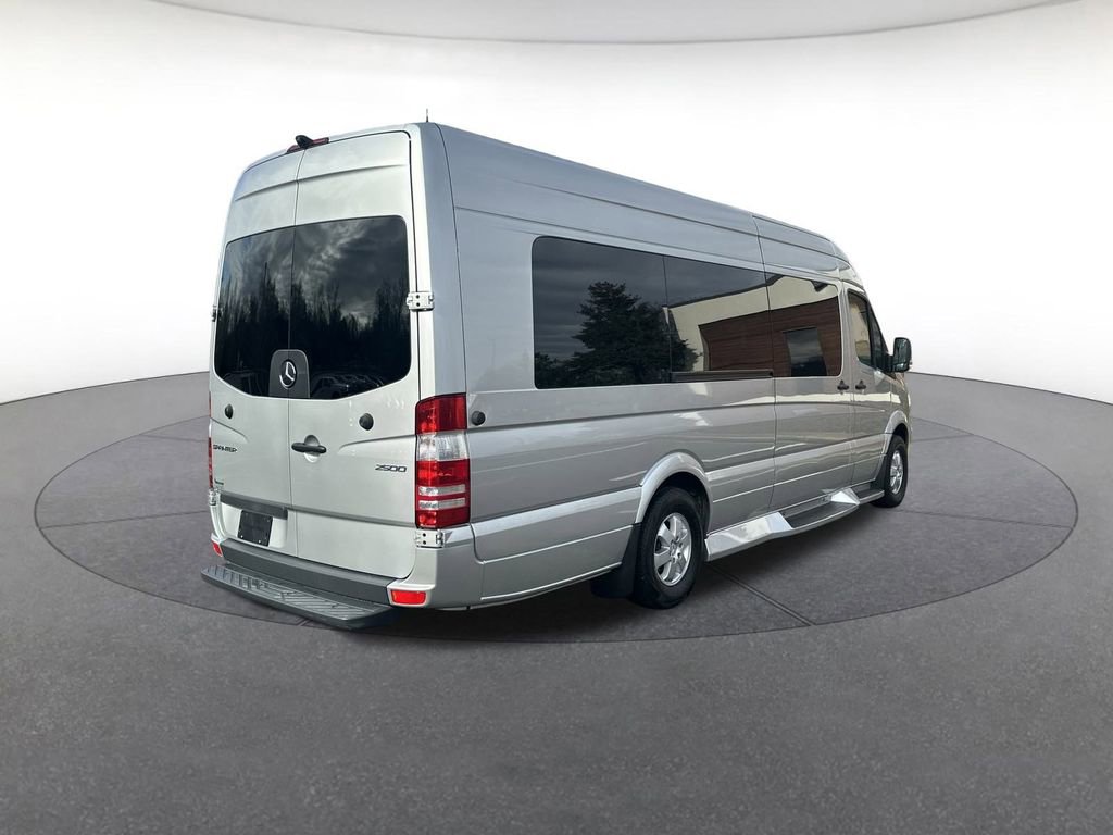 Used 2017 Mercedes-Benz Sprinter 2500 image 6