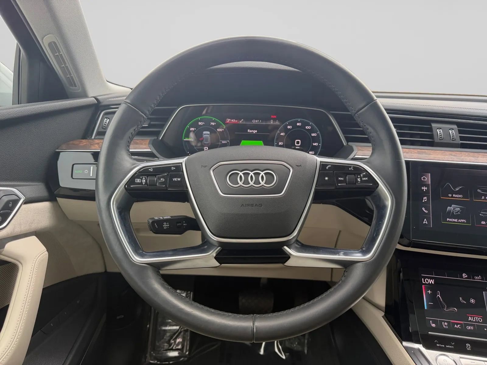 Used 2019 Audi e-tron Prestige AWD/4WD image 22