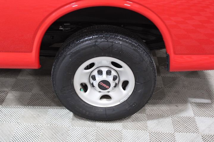 Used 2024 GMC Savana 3500 Extended image 28
