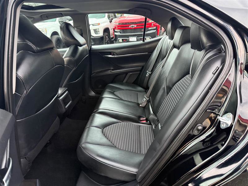 Used 2022 Toyota Camry SE image 23