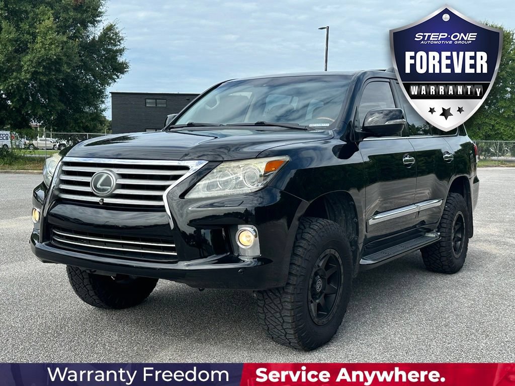 Used 2013 Lexus LX 570 4WD w/ Luxury Pkg w/Pre-crash image 2