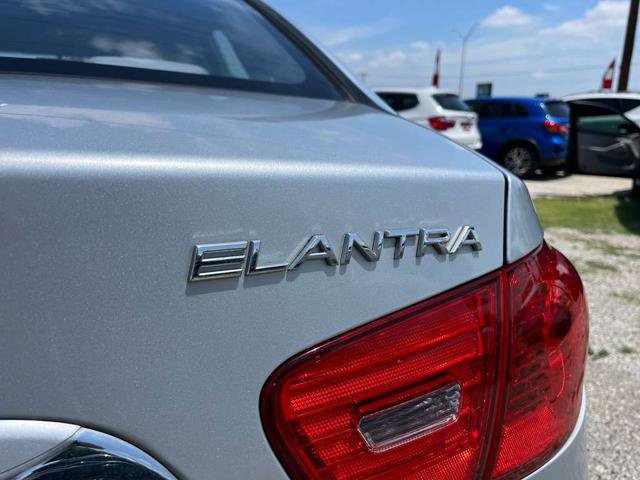 Used 2010 Hyundai Elantra GLS FWD image 10