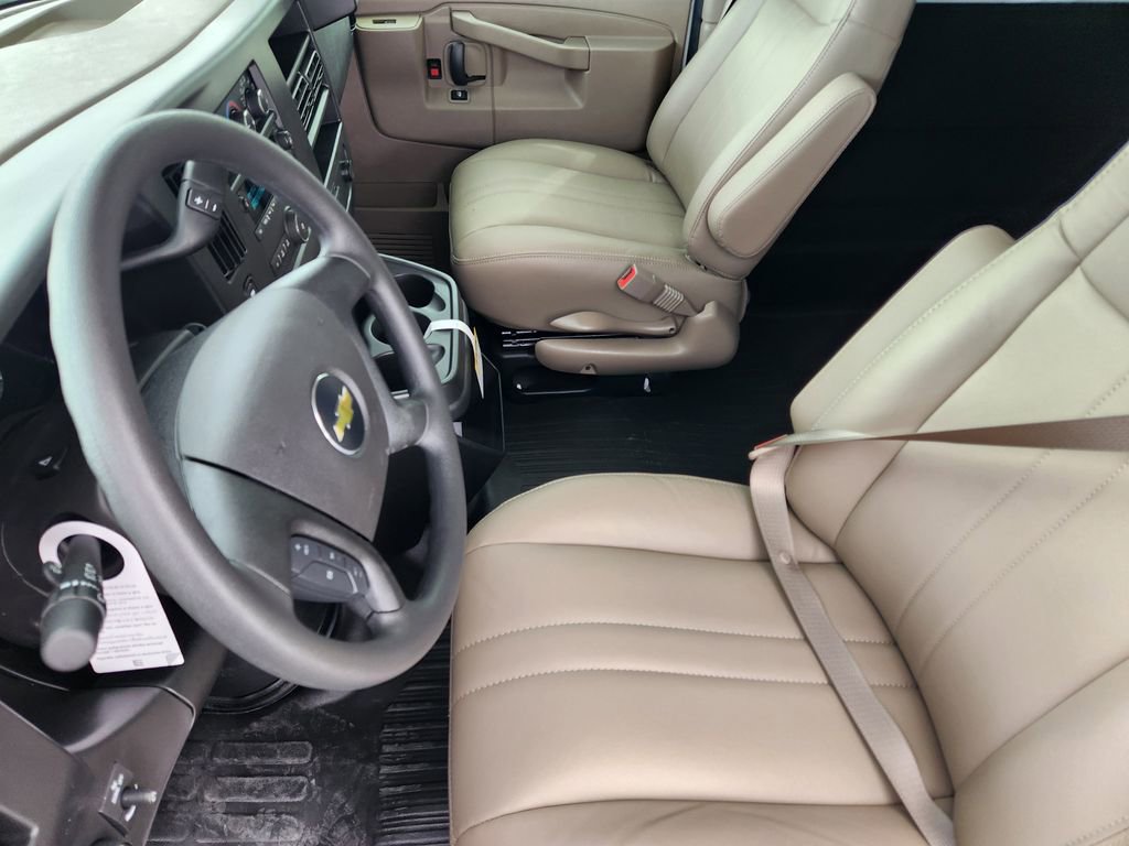 New 2026 Chevrolet Express 2500 Extended w/ Driver Convenience Package RWD image 10