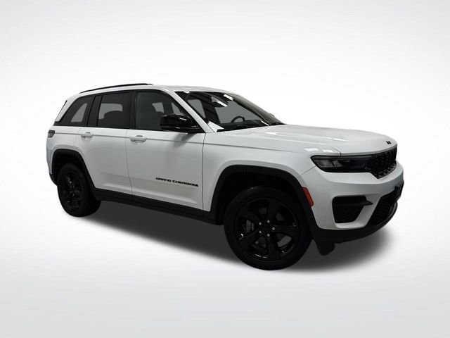 Used 2023 Jeep Grand Cherokee Altitude image 37