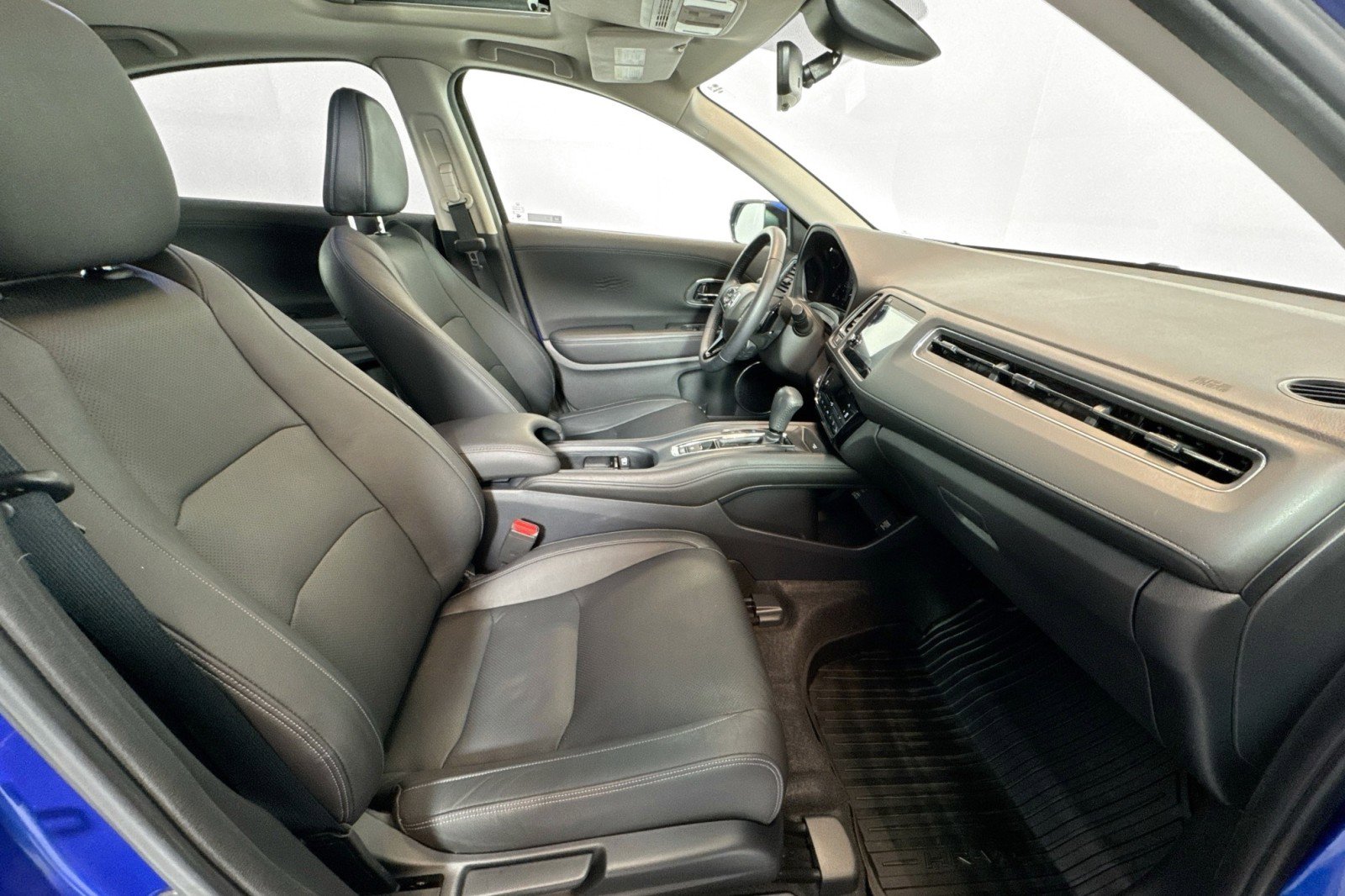 Used 2019 Honda HR-V Touring image 27