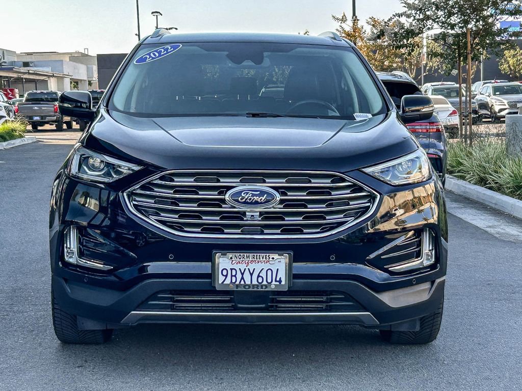Used 2022 Ford Edge Titanium w/ Equipment Group 301A AWD/4WD image 2