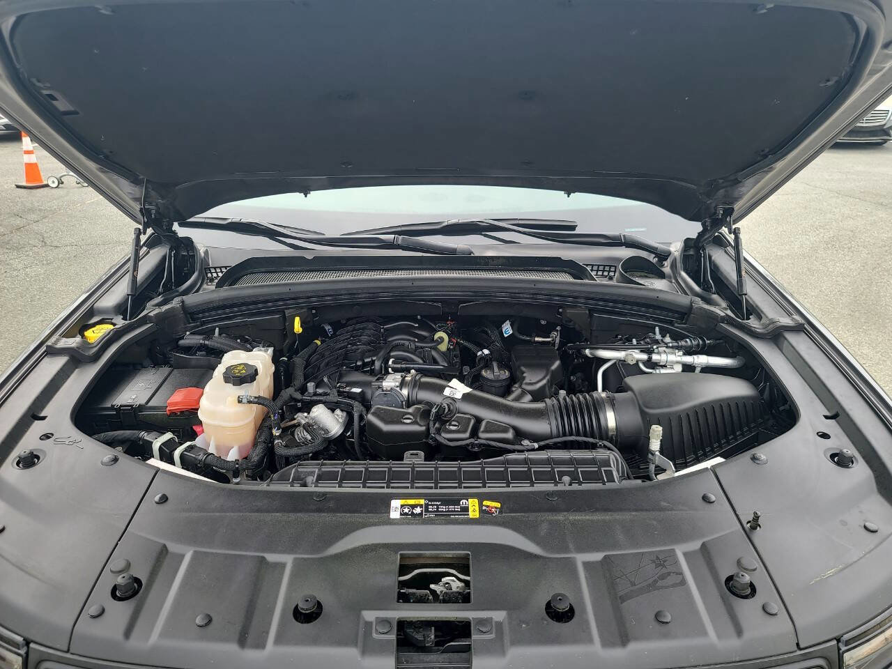 Used 2023 Jeep Grand Cherokee L Laredo RWD image 47