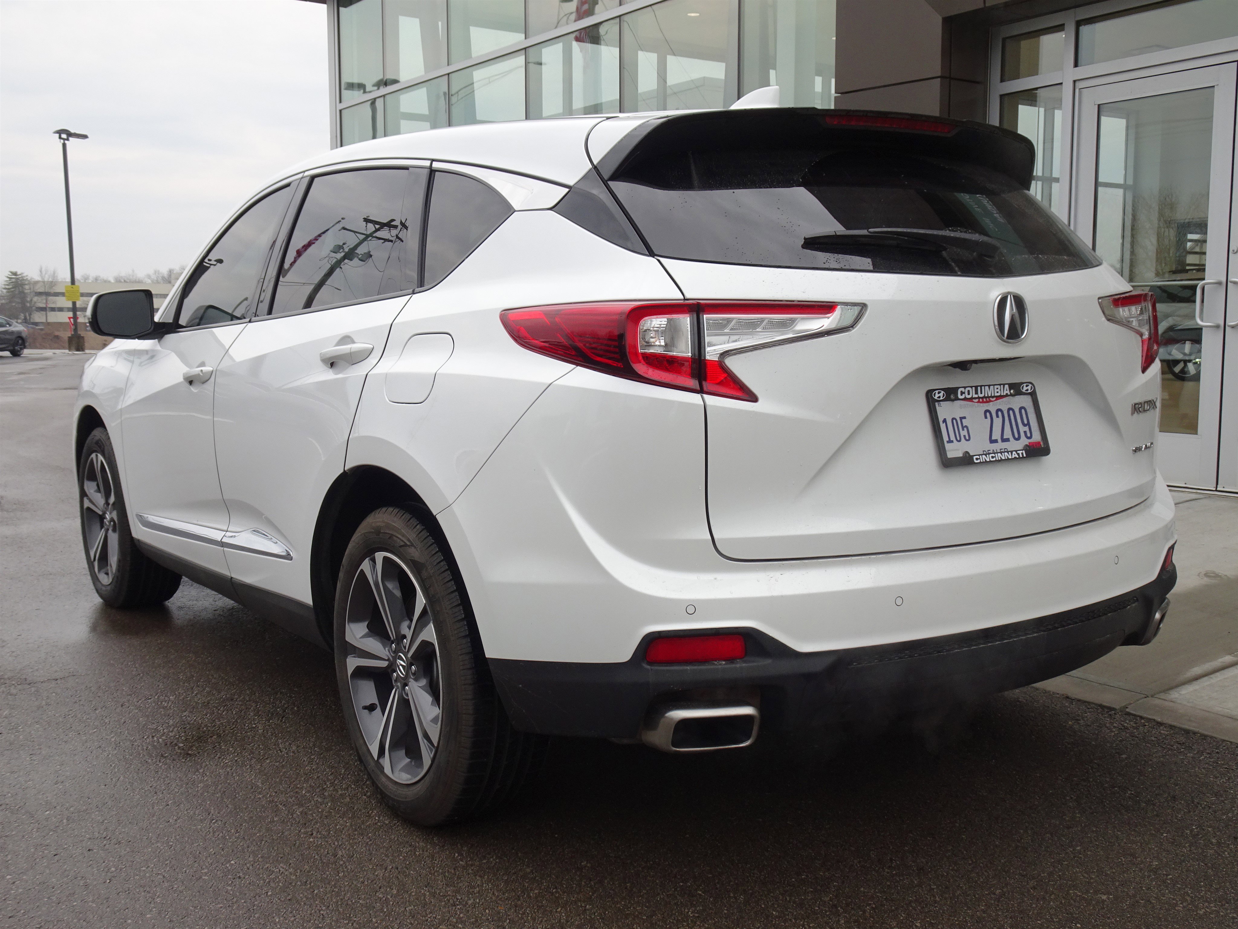 Used 2022 Acura RDX AWD w/ Advance Package image 3