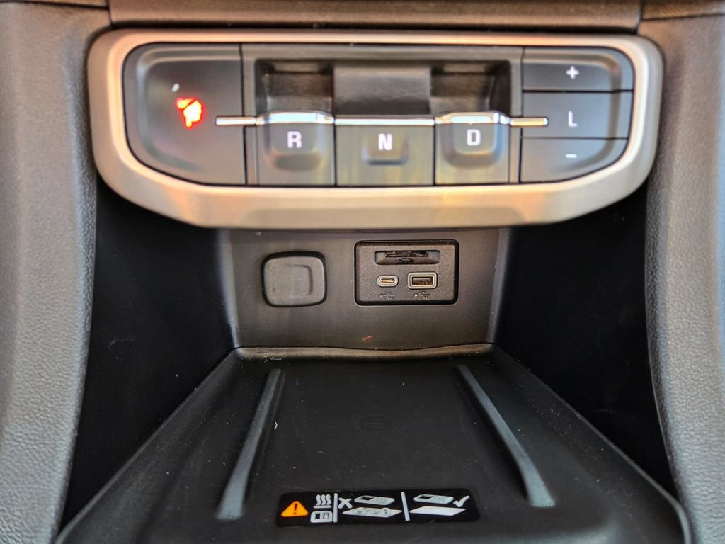 Used 2020 GMC Acadia Denali w/ Technology Package FWD image 40