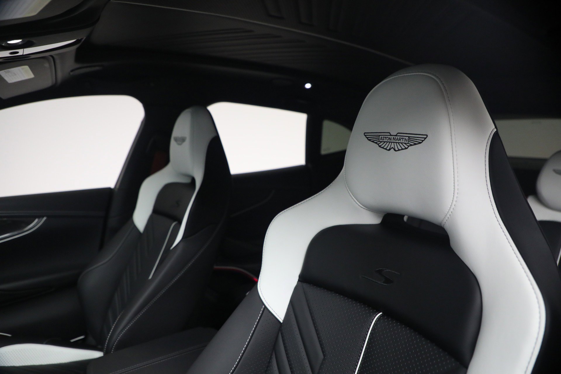 New 2026 Aston Martin DBX 707 AWD/4WD image 22