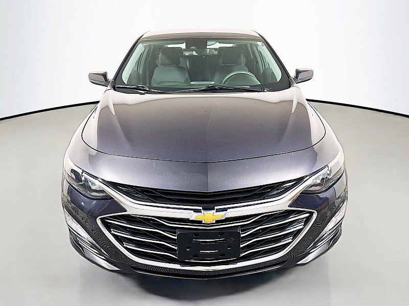 Used 2023 Chevrolet Malibu LT image 2