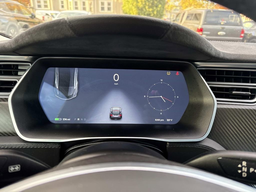 Used 2014 Tesla Model S Performance RWD image 33