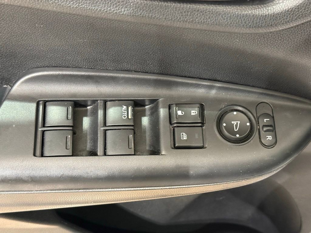 Used 2018 Honda Fit EX image 16