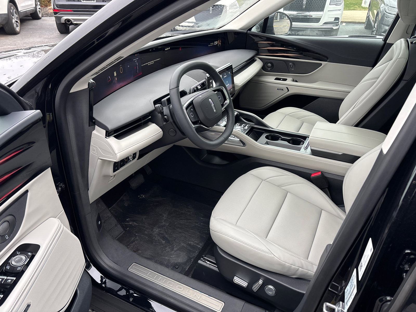 New 2026 Lincoln Nautilus Premier w/ Equipment Group 102A image 26