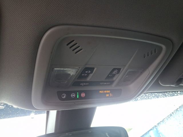 Used 2021 Chevrolet Malibu LT image 29