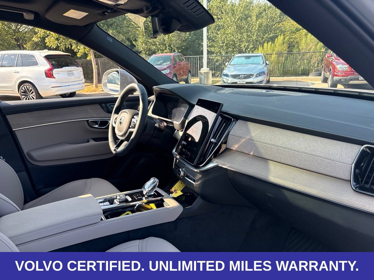 Certified 2026 Volvo XC90 B6 Plus w/ Protection Package Premier AWD/4WD image 14