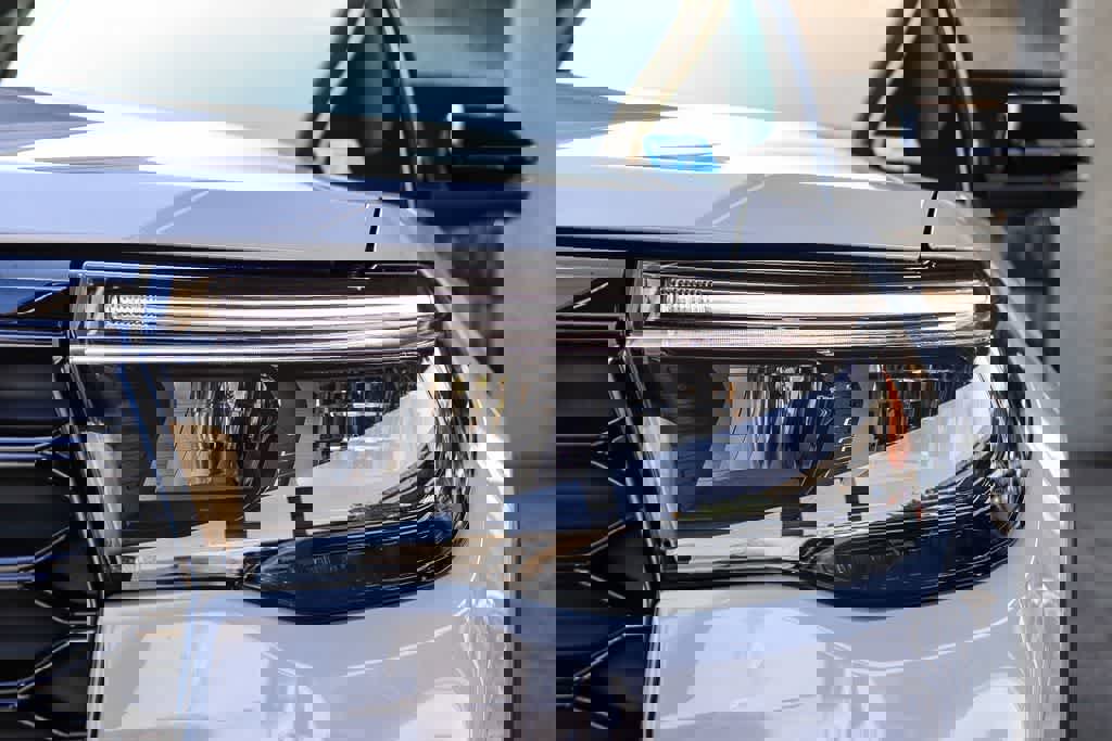 New 2026 Ford Explorer ST w/ Sun And Sound Package image 7