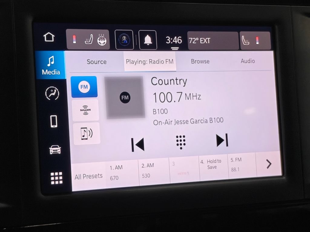 Used 2023 Chrysler Voyager LX FWD image 34