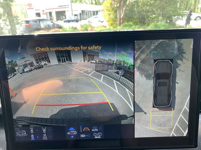 Used 2025 Toyota 4Runner Limited image 24