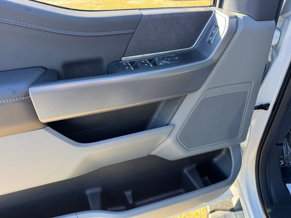 New 2025 Ford F150 XLT w/ Equipment Group 301A Standard image 27