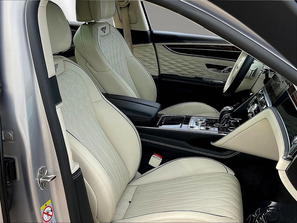 Used 2022 Bentley Flying Spur V8 AWD/4WD image 29
