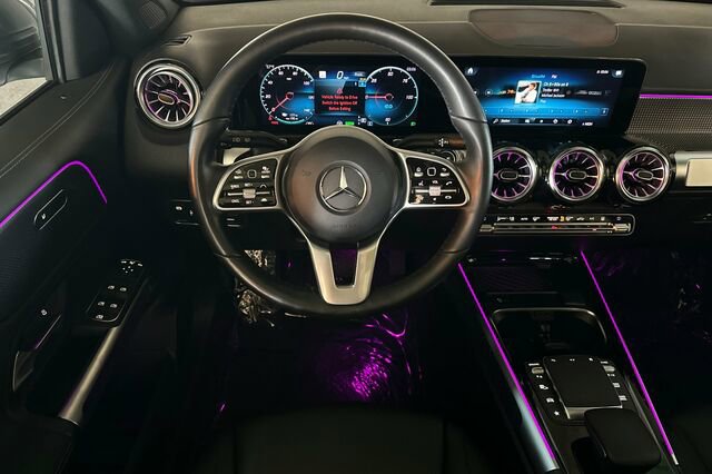 Certified 2022 Mercedes-Benz EQB 350 4MATIC image 17