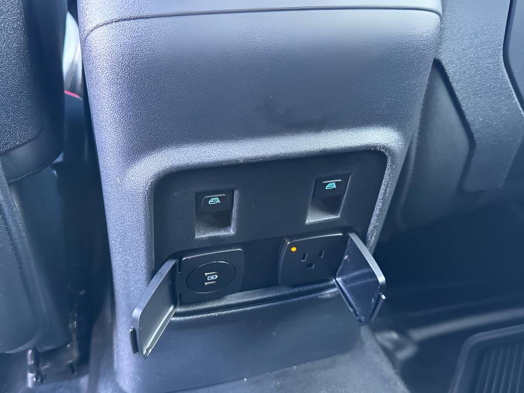 Used 2024 Ford Bronco Badlands image 34