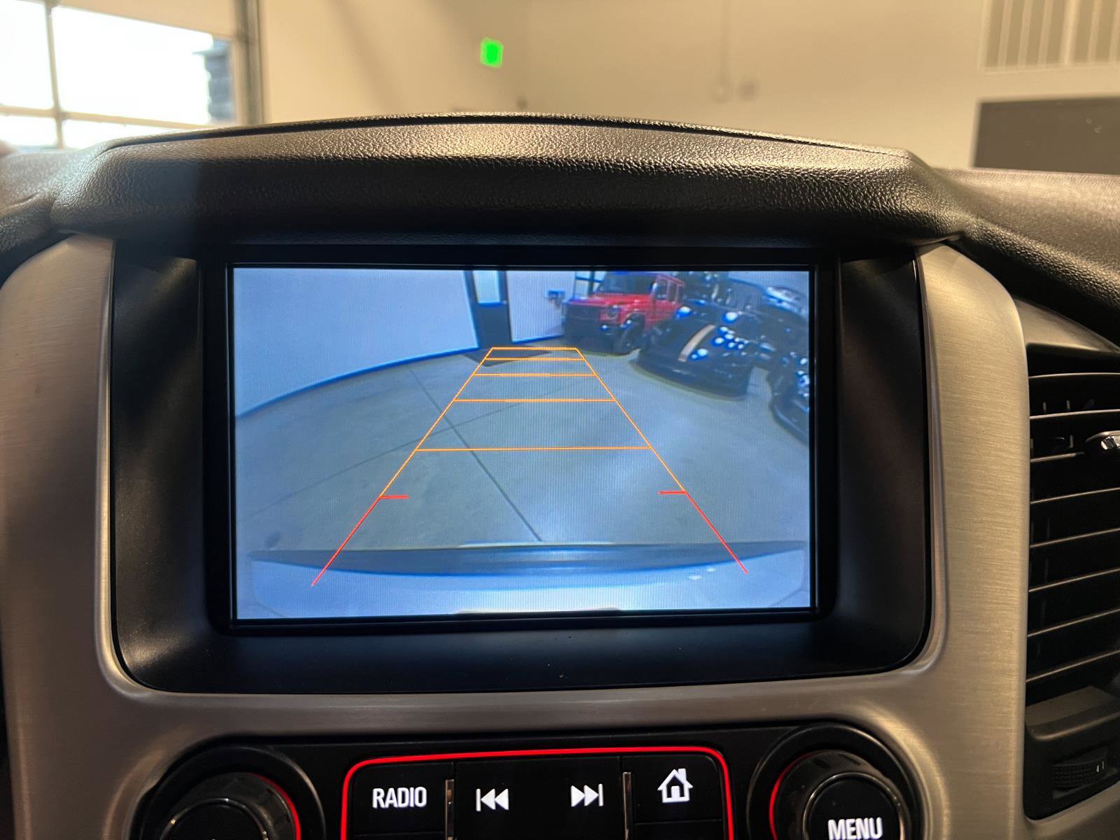 Used 2015 GMC Yukon SLT w/ Open Road Package image 18