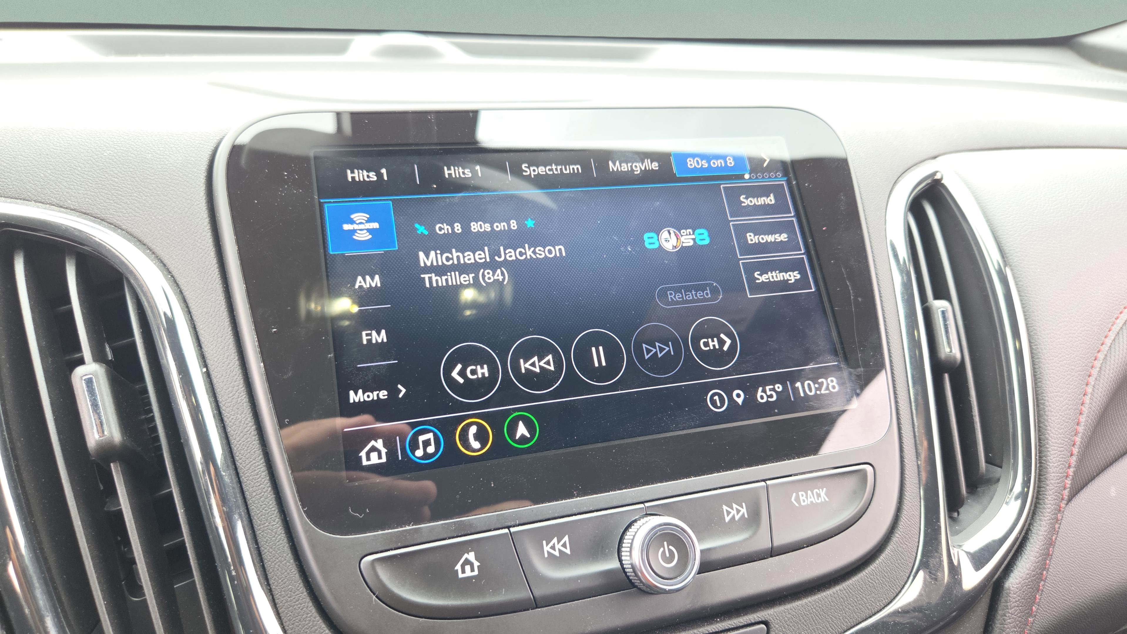 Used 2022 Chevrolet Equinox RS w/ RS Leather Package image 19