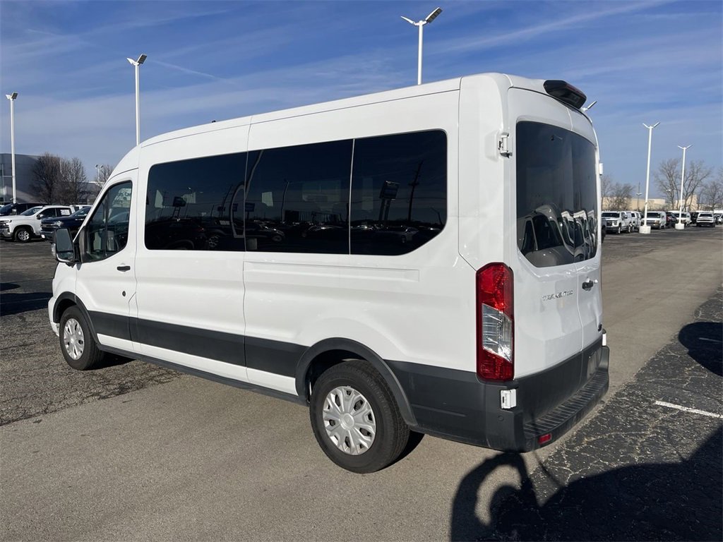 Used 2023 Ford Transit 350 XLT image 3