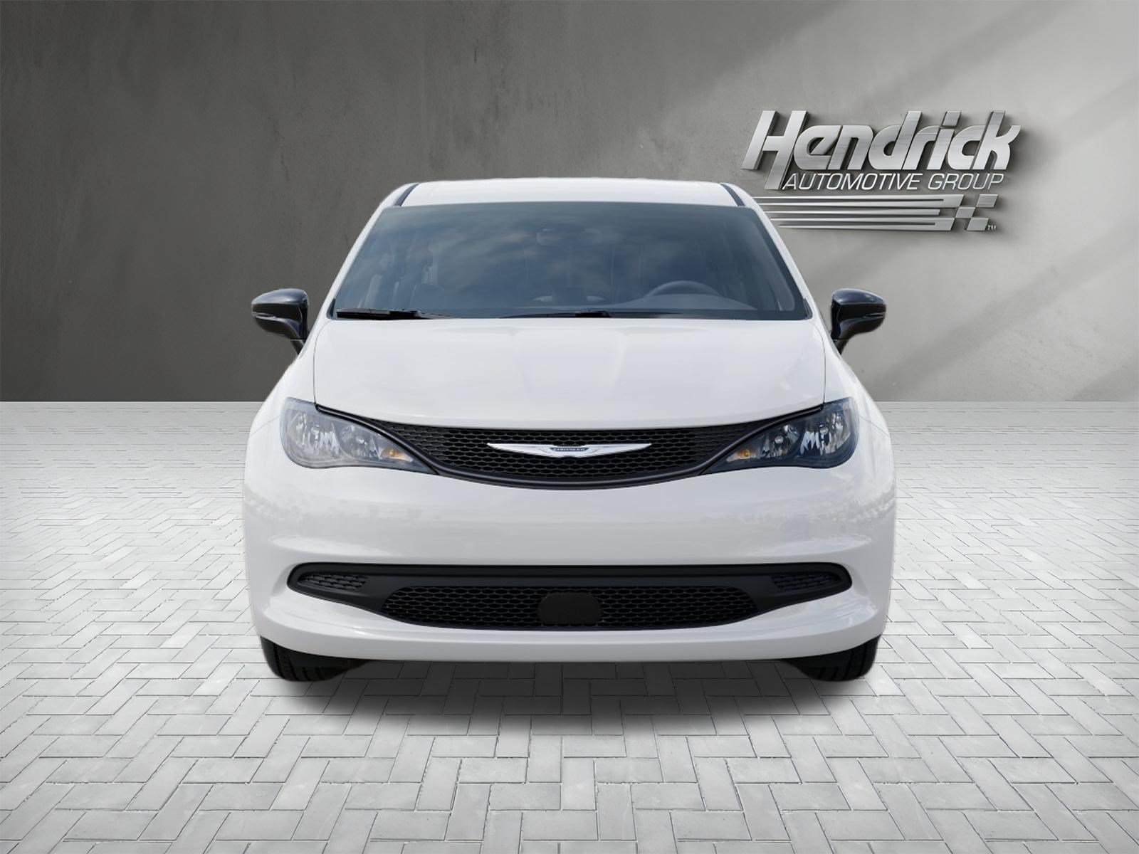 New 2027 Chrysler Pacifica LX FWD image 7
