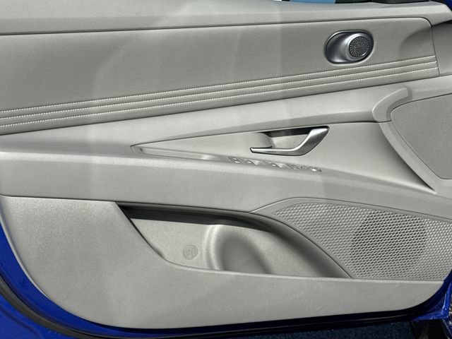 Certified 2025 Hyundai Elantra SEL image 10