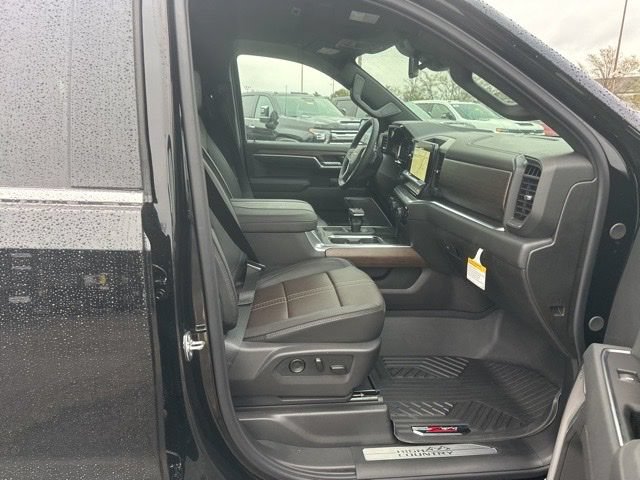 New 2026 Chevrolet Silverado 1500 High Country w/ LPO, Dark Essentials Package image 32