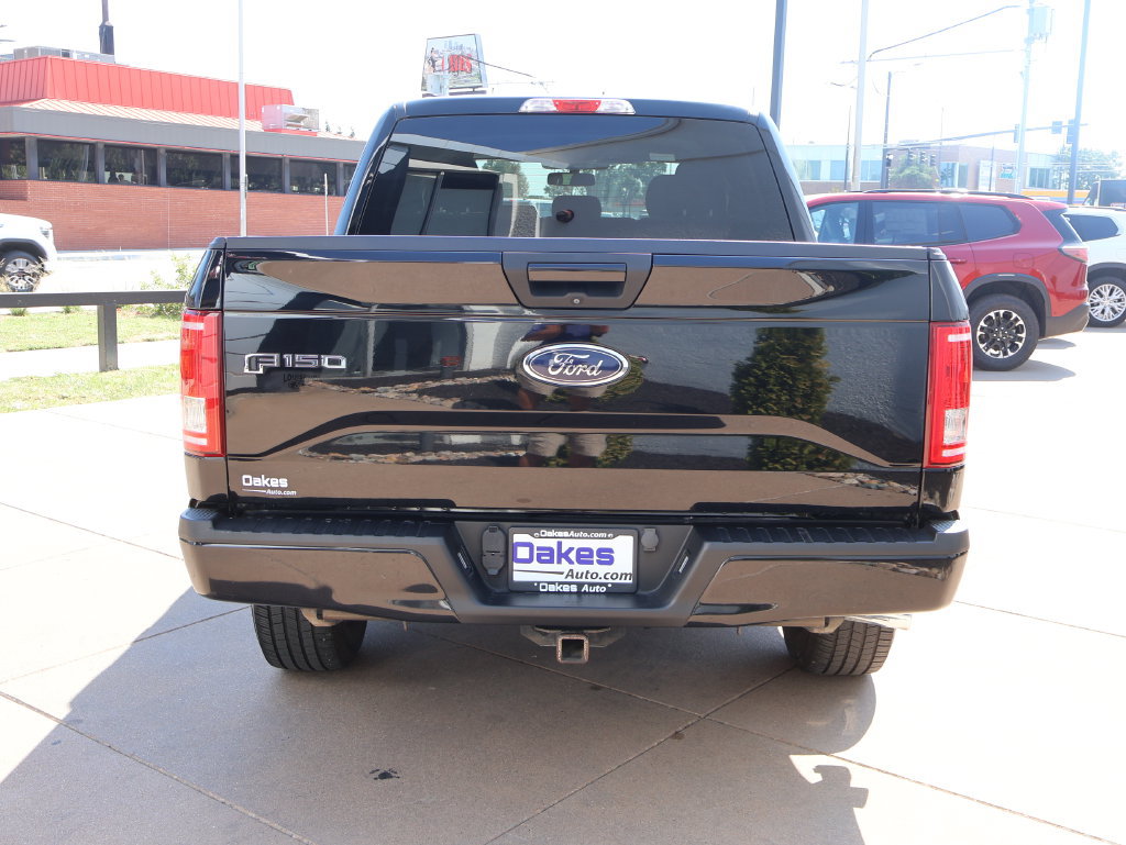 Used 2017 Ford F150 XLT w/ Equipment Group 301A Mid AWD/4WD image 4