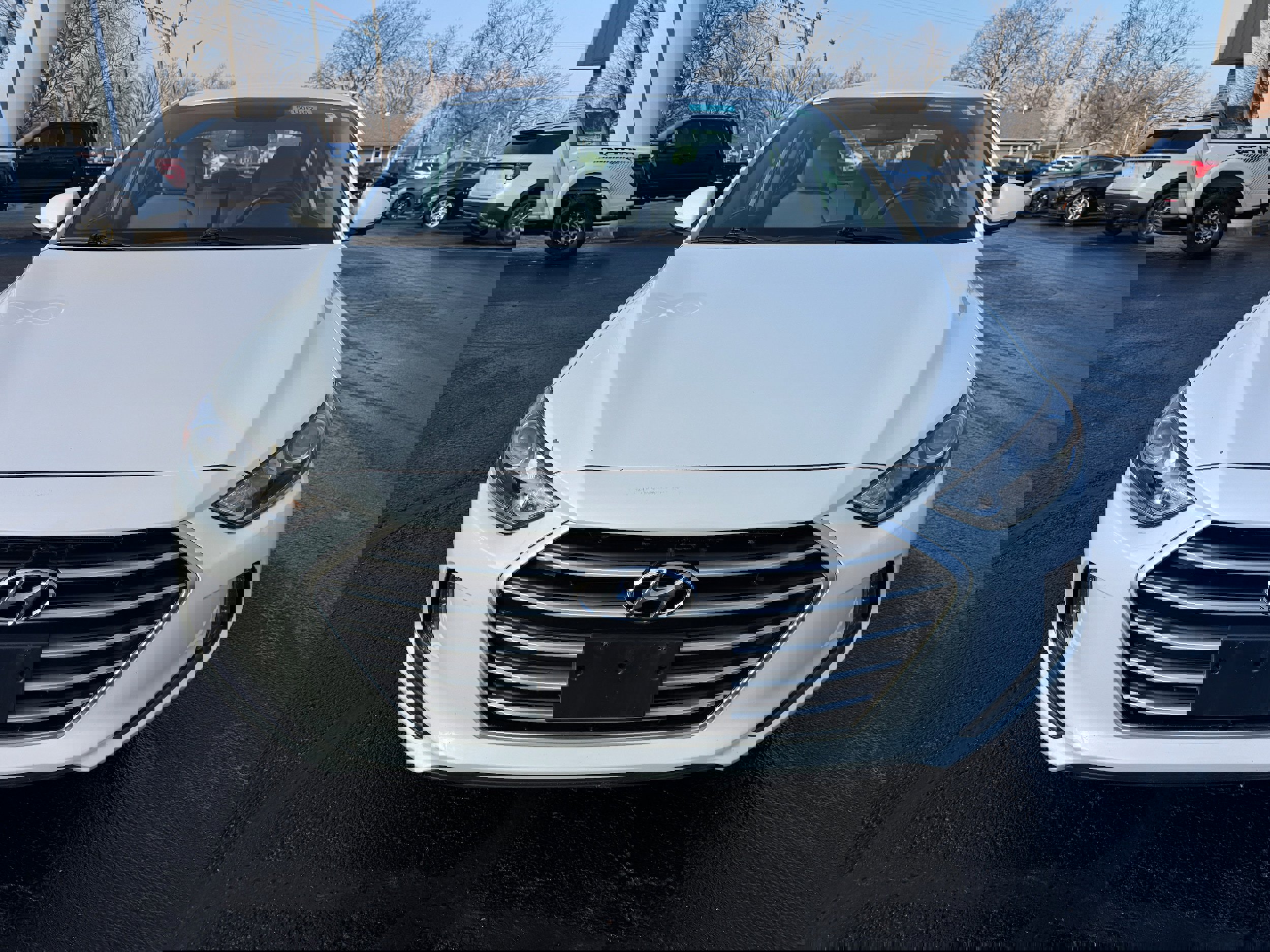 Used 2017 Hyundai Elantra SE w/ SE A/T Tech Package 03 image 2