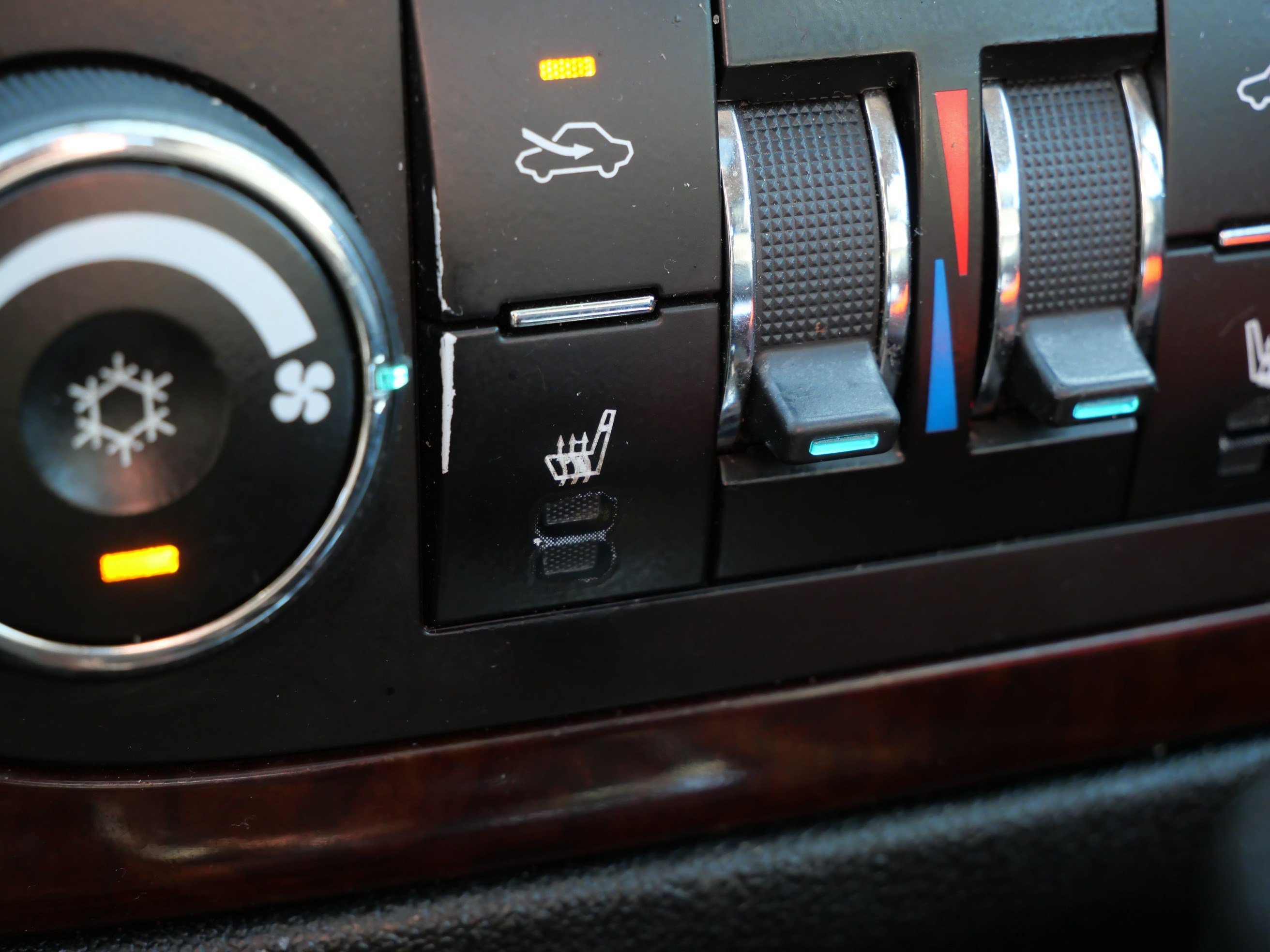 Used 2011 Chevrolet Impala LT w/ Luxury Edition Package FWD image 32
