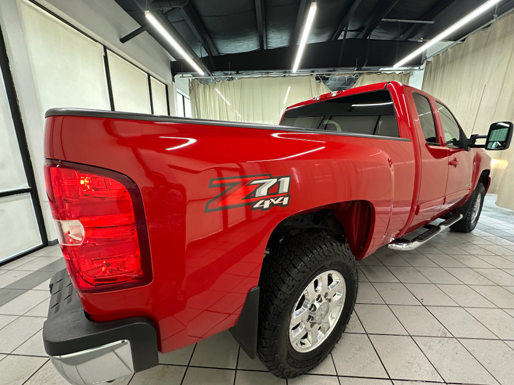 Used 2012 Chevrolet Silverado 2500 LT w/ Z71 Appearance Package AWD/4WD image 5