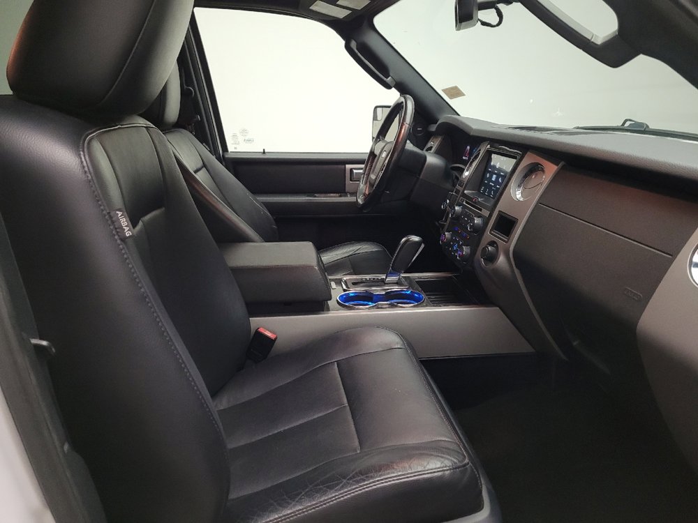 Used 2016 Ford Expedition Limited RWD image 21