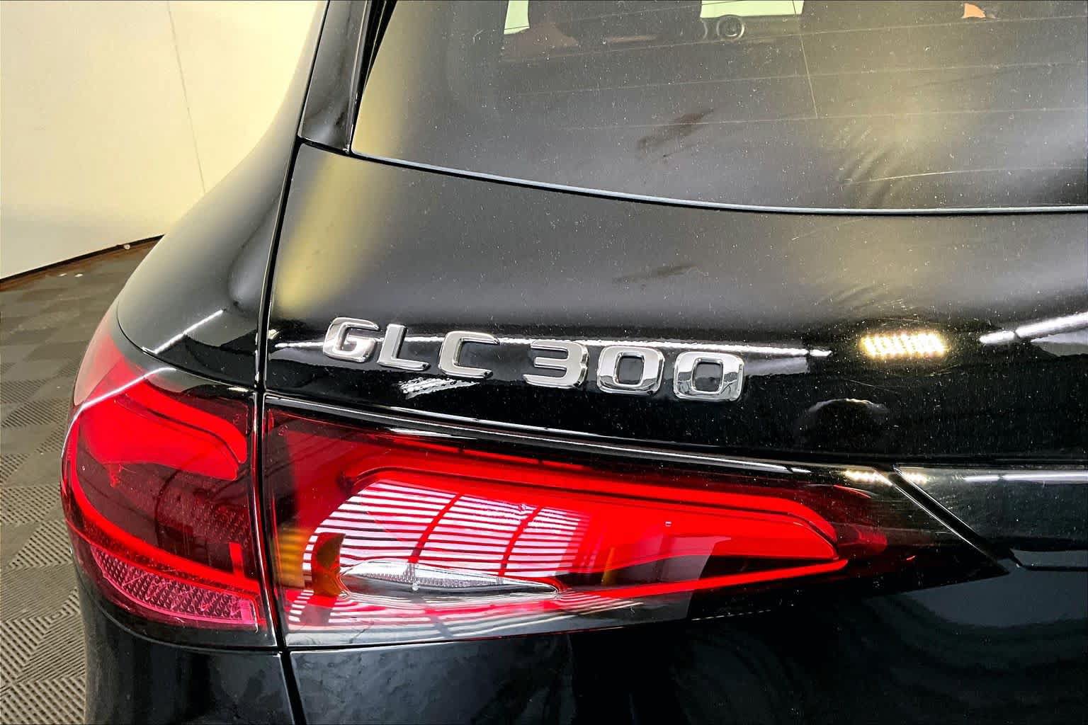 Certified 2026 Mercedes-Benz GLC 300 4MATIC image 33