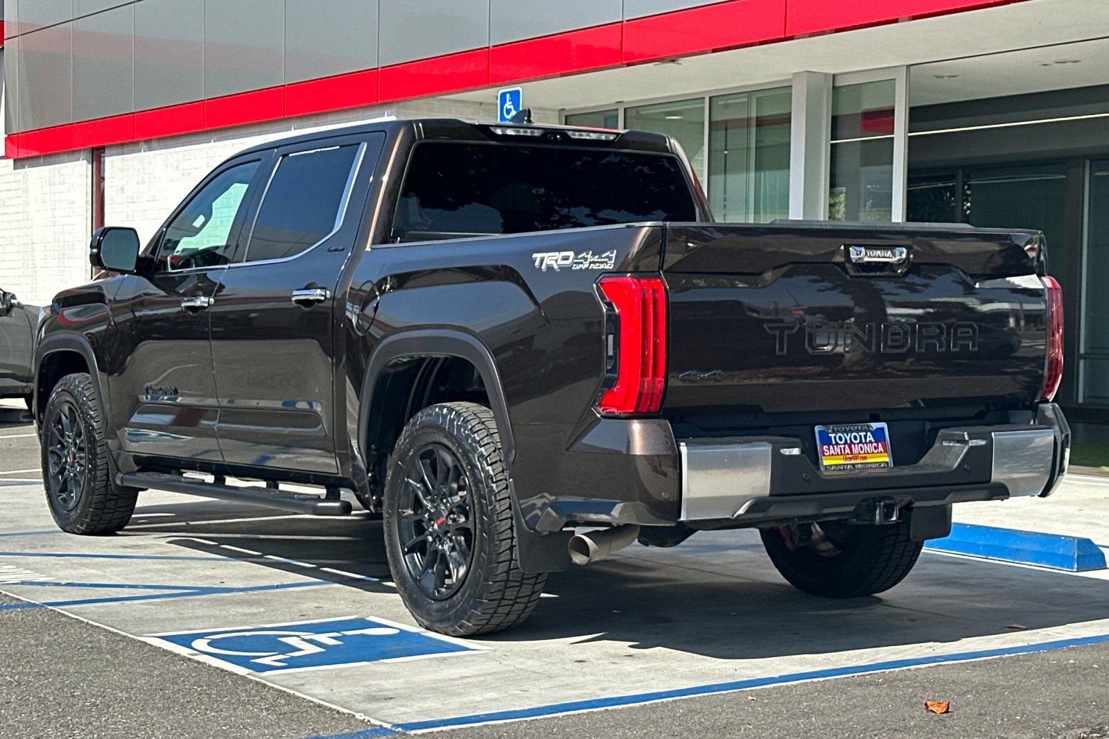 Used 2023 Toyota Tundra Limited w/ TRD Off-Road Package AWD/4WD image 6