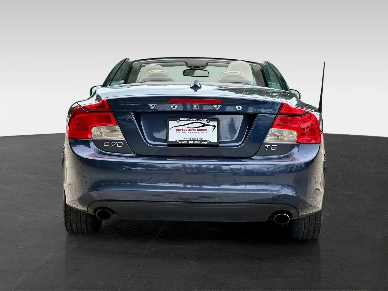 Used 2013 Volvo C70 T5 image 6