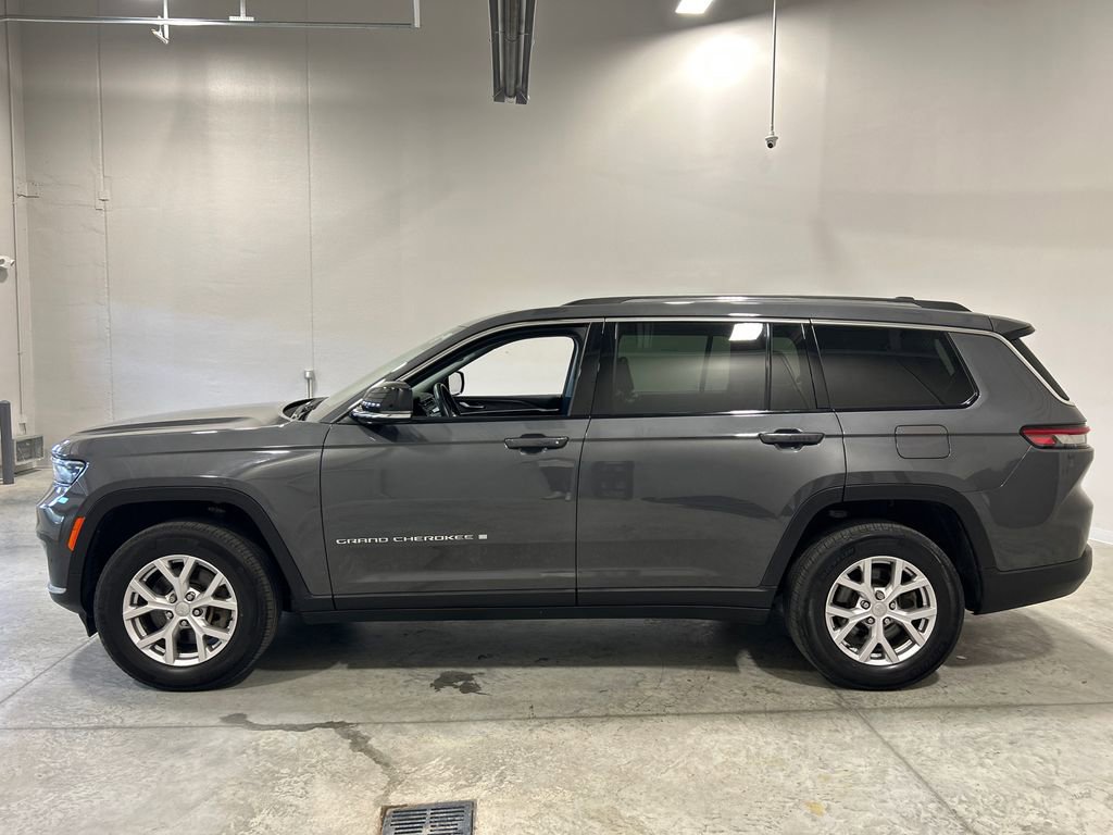 Certified 2022 Jeep Grand Cherokee L Limited w/ Trailer Tow Group (B) AWD/4WD image 9