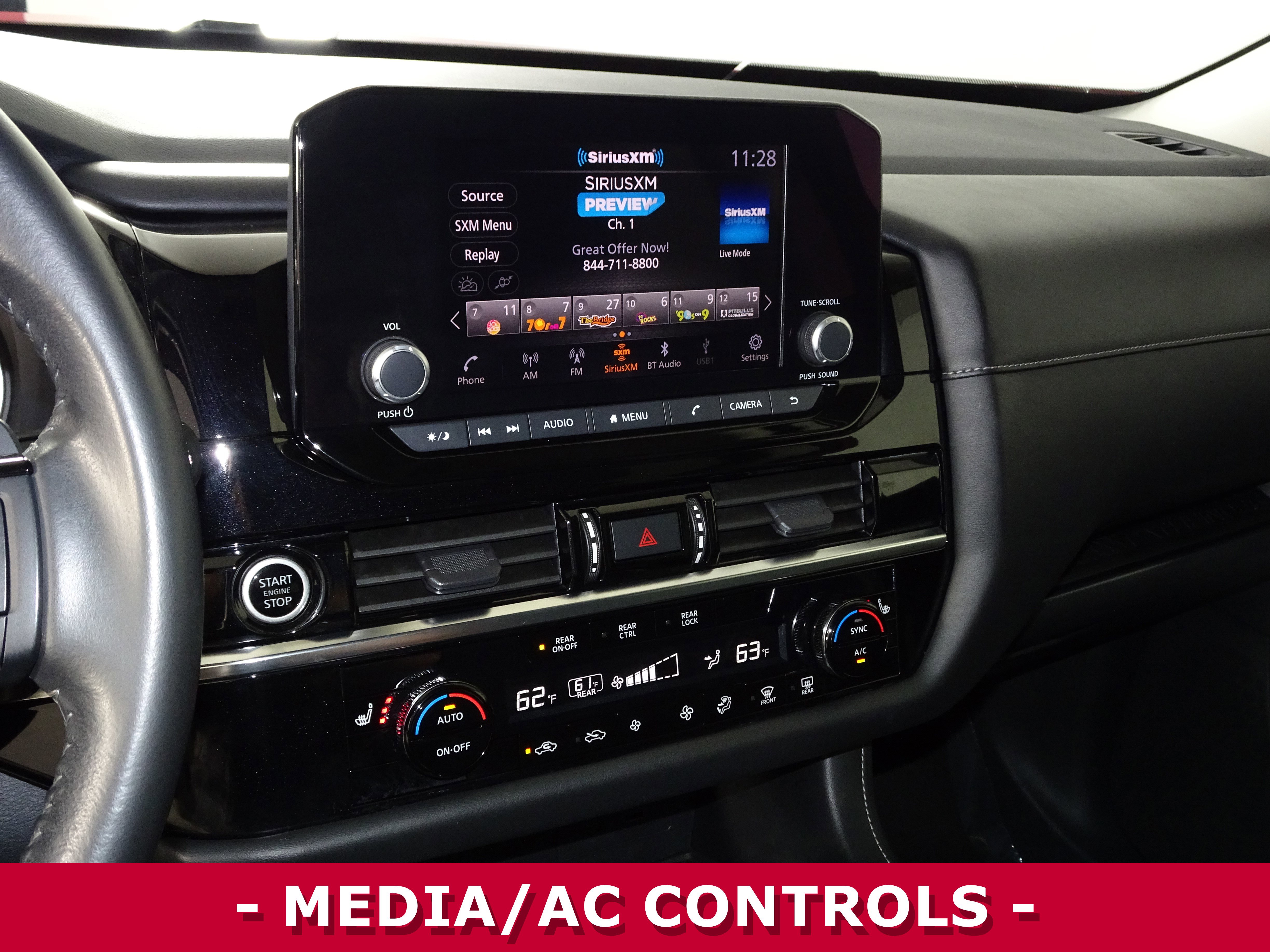 Used 2023 Nissan Pathfinder SV image 17