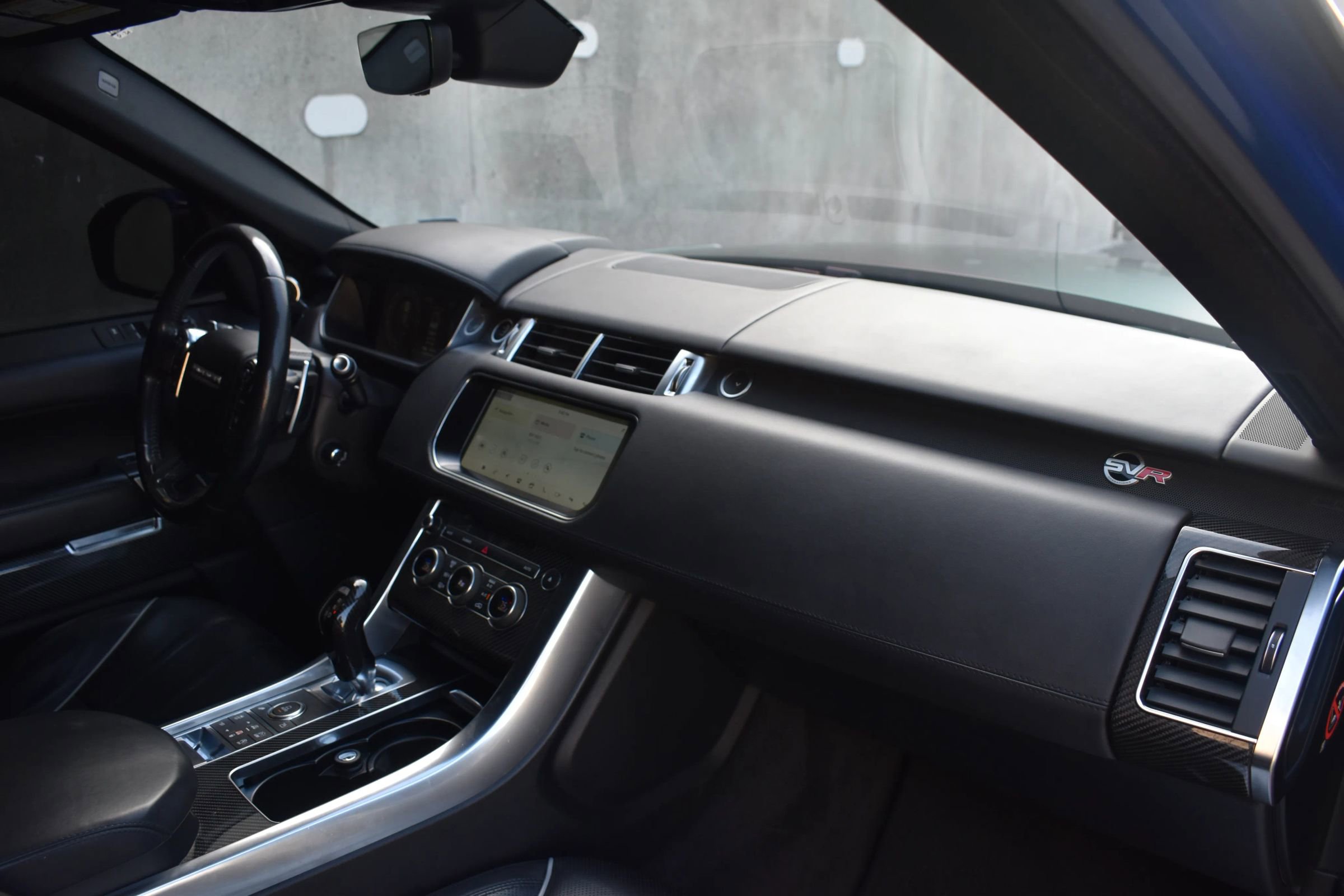 Used 2017 Land Rover Range Rover Sport SVR image 11